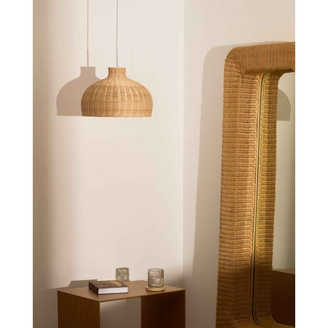 ENNIA ROUND visiace tienidlo 2