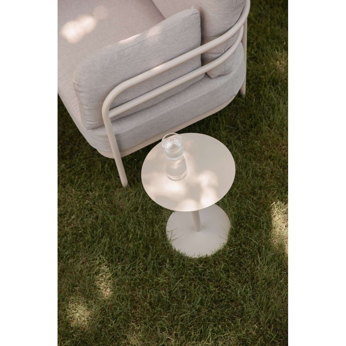 ZUIVER SNOW príručný stolík 2