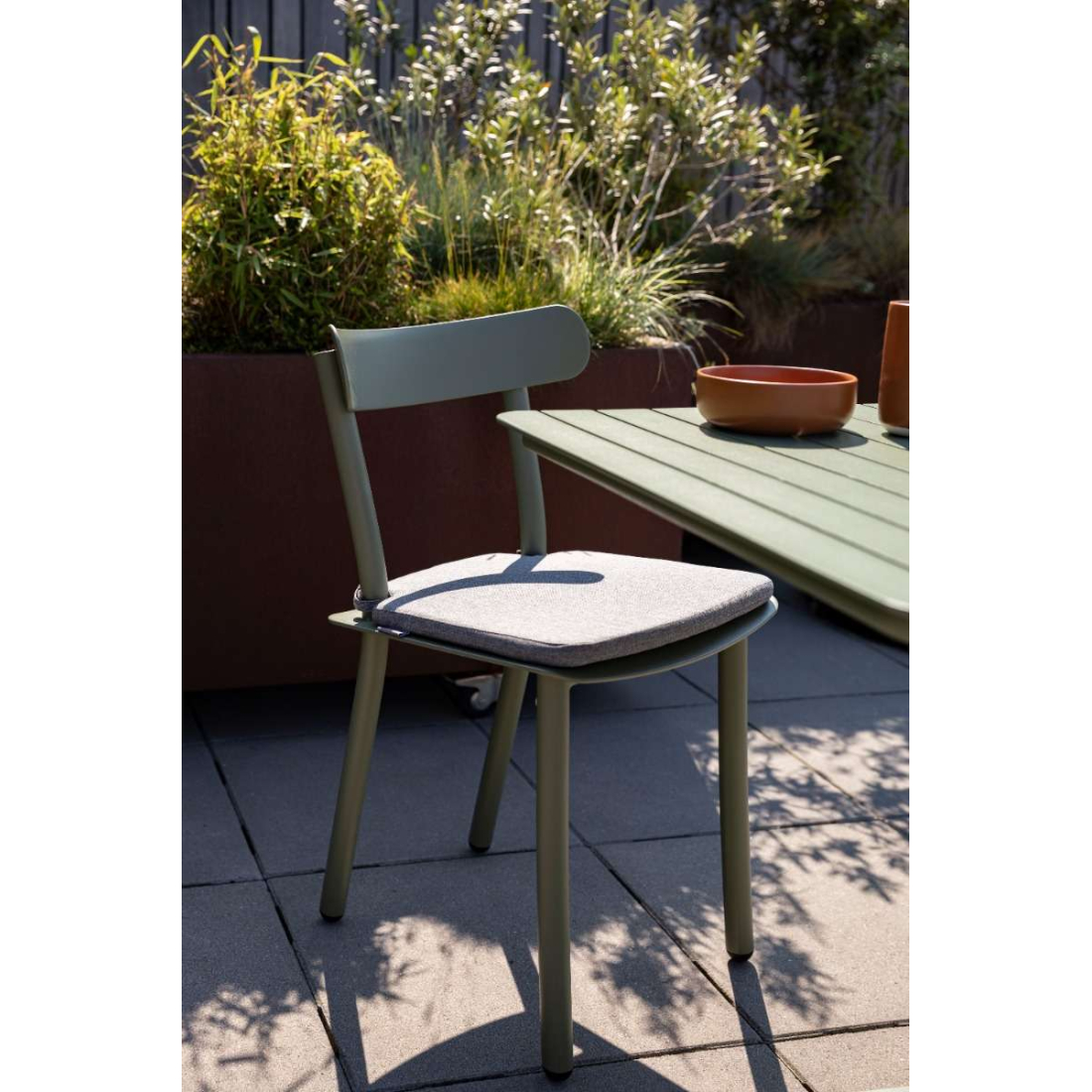 ZUIVER FRIDAY záhradná... 2