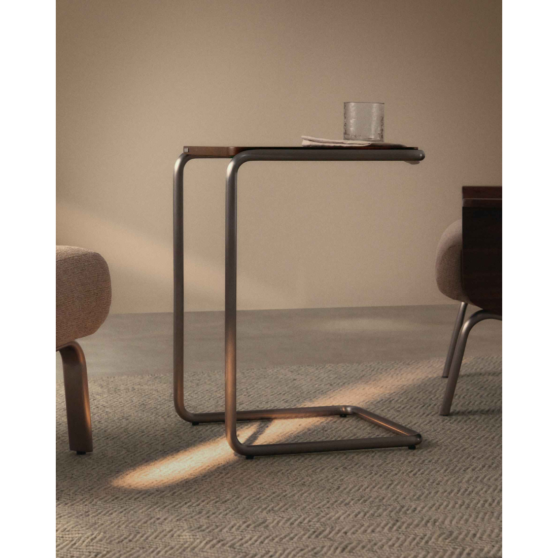 TARSEL 60 príručný stolík 2