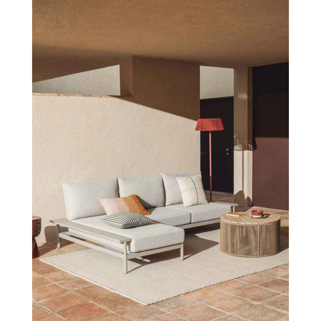 VATHI záhradná pohovka 2