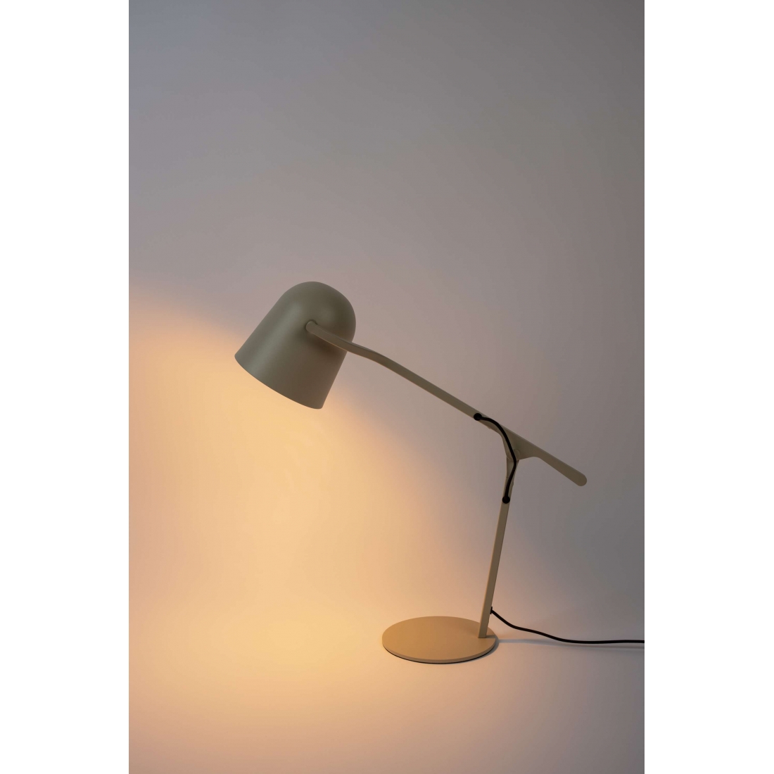 ZUIVER LAU stolová lampa 2