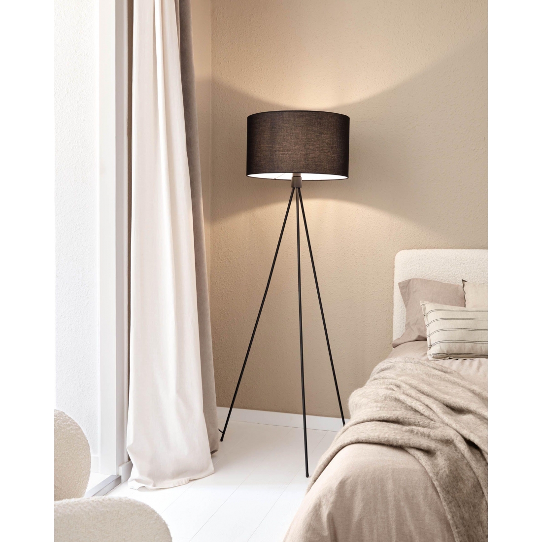 IKIA podlahová lampa 2