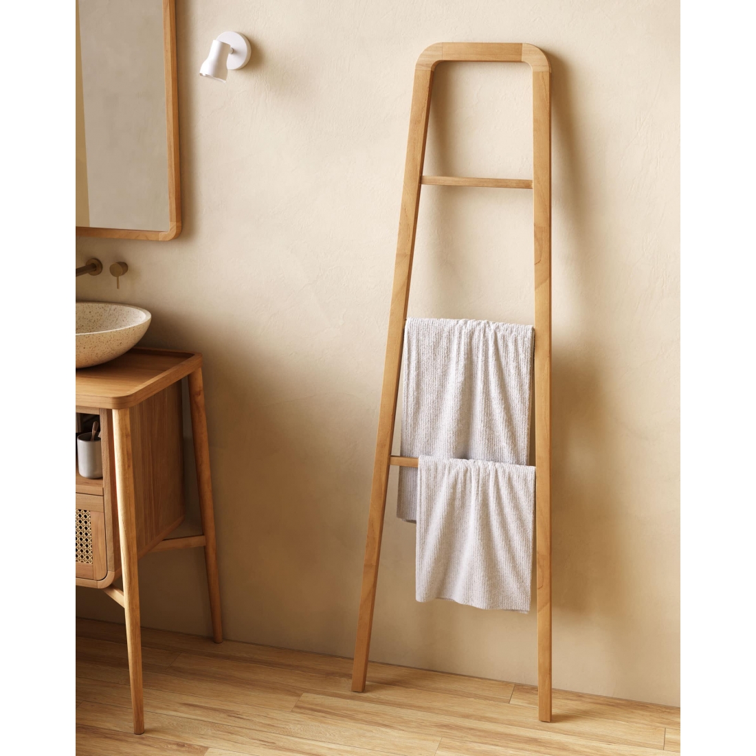 ULIANA vešiak na osušky 2