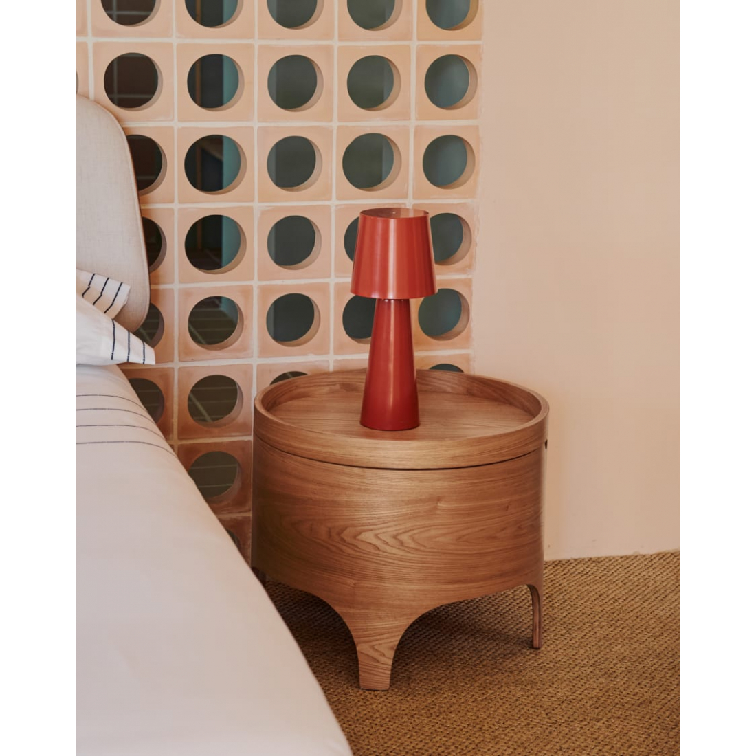 OCTAVIA nočný stolík 2