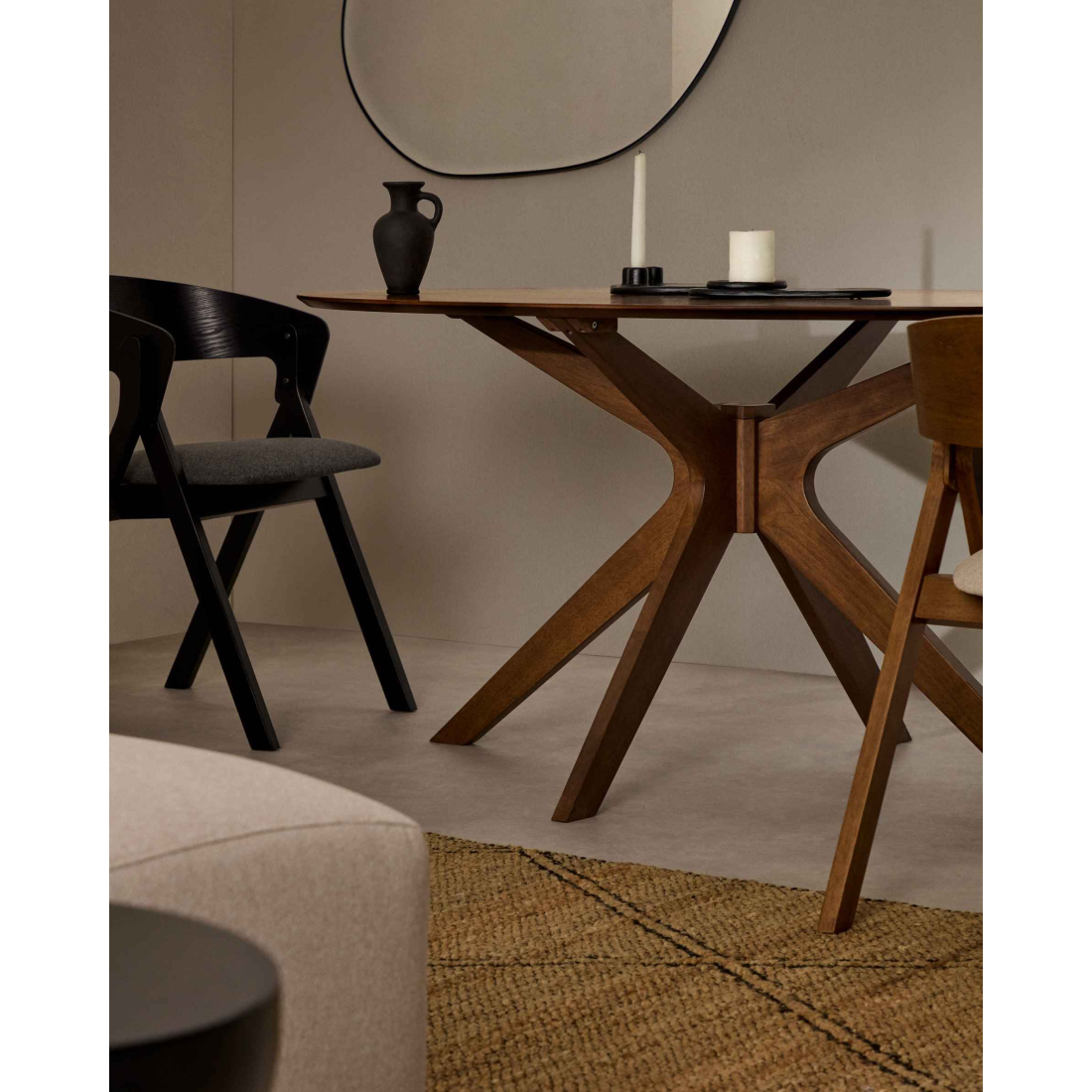 NAANIM WALNUT jedálenský stôl 2