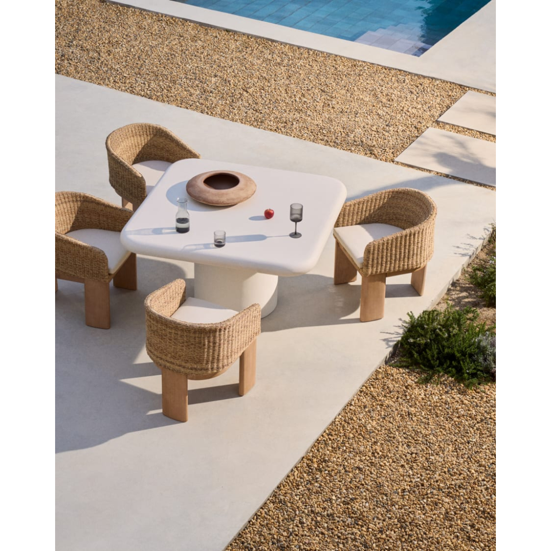 ADDAIA záhradný stôl 2