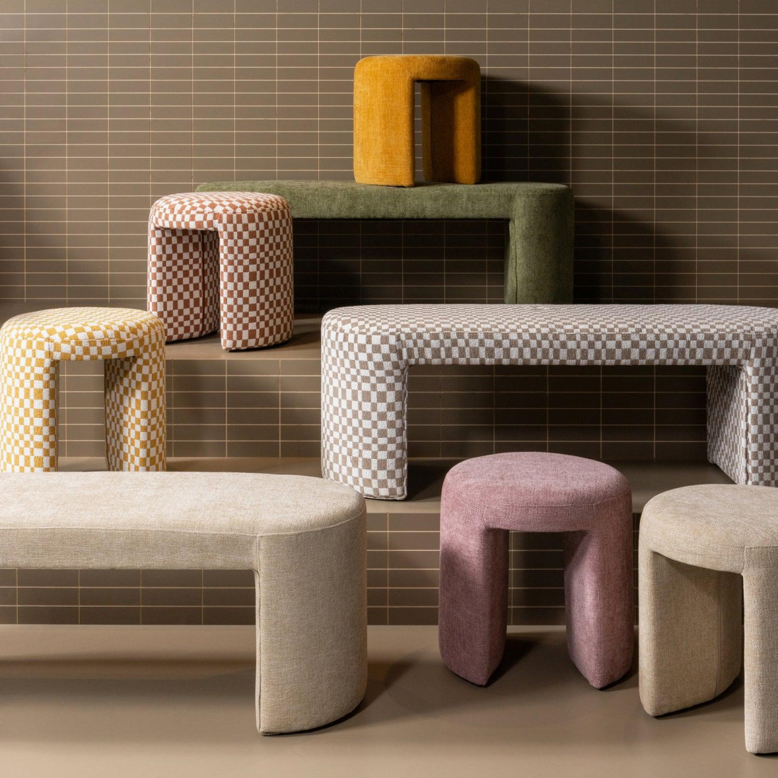 JACOB CHECKERED lavica 2